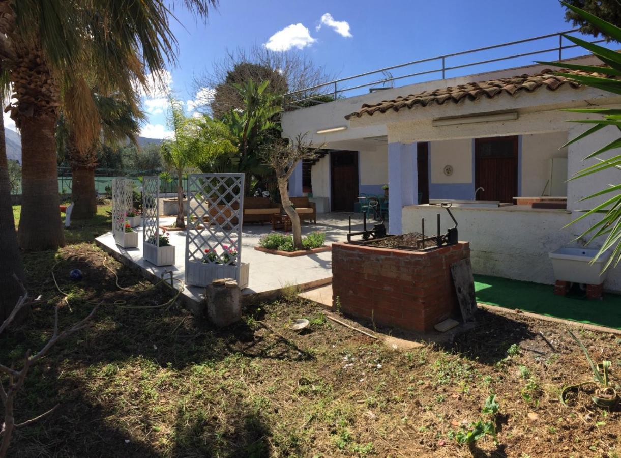 Casa Manzella Panzió Terrasini Kültér fotó