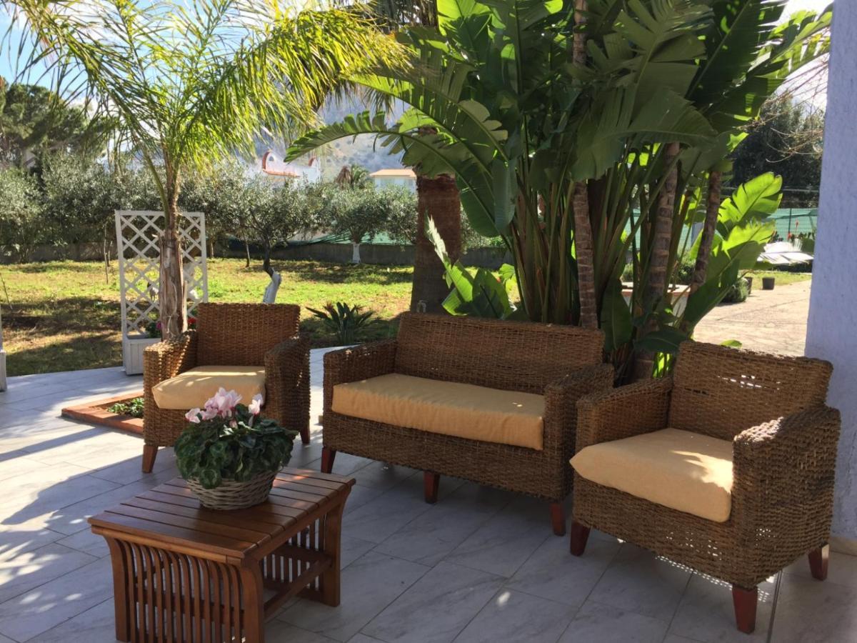 Casa Manzella Panzió Terrasini Kültér fotó